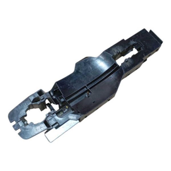 Suporte Maçaneta Externa Traseira Esquerda Versa 2015 A 2020