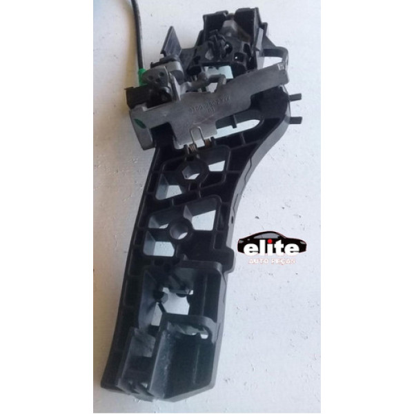 Suporte Da Maçaneta New Fiesta Dianteiro Esq   2013 A 2015