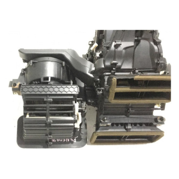 Caixa Ventilação Int Renegade C/ Detalhe 1.8 16v 2016 A 2020