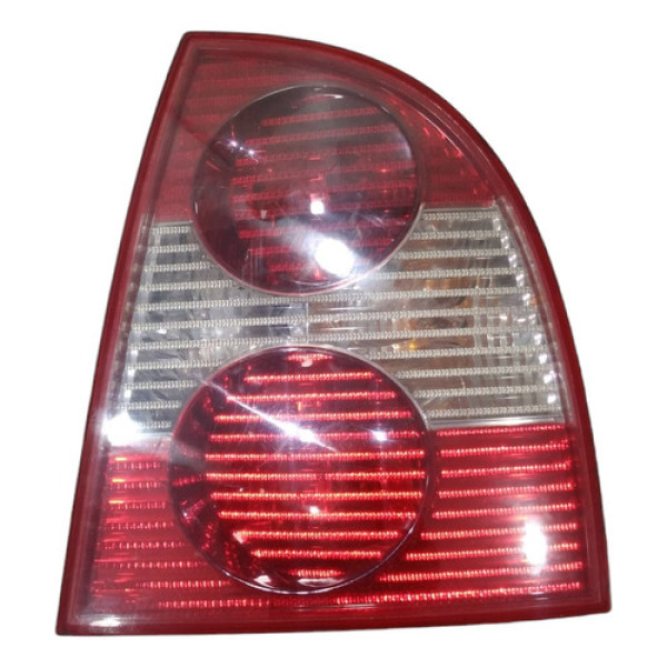 Lanterna Traseira Lado Direito Vw Passat 2001 2002 A 2005
