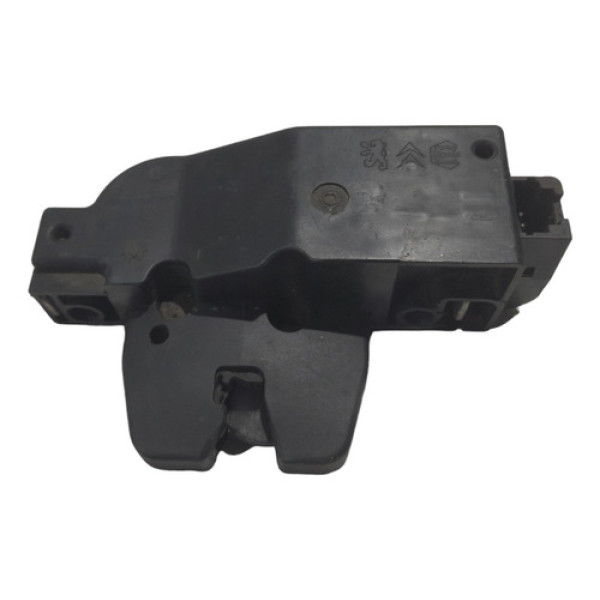 Fechadura Tampa Traseira Peugeot  207 1.4 2007 A 2014