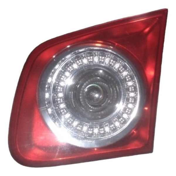 Lanterna Tampa Traseira Lado Direito Vw Jetta 2007 A 2010