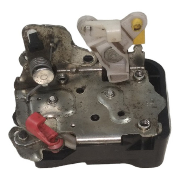 Fechadura Porta Traseira Esquerda Pt Cruiser 2001 A 2009