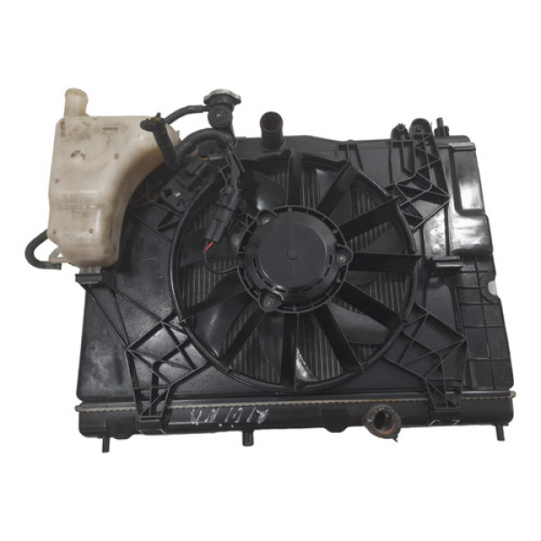 Defletor Ventoinha C/radiador Nissan Livina 1.8 2008 A 2012