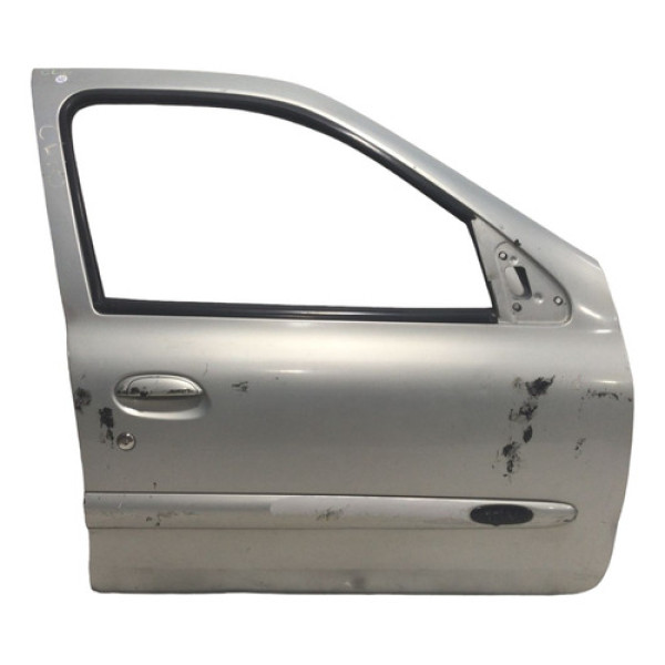 Porta Dianteira Direita Clio 4p 1999 A 2007 2008 A 2012
