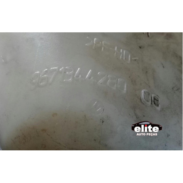 Reservatorio Agua P/brisa Citroen Air Cross 2013 2014 15 16.