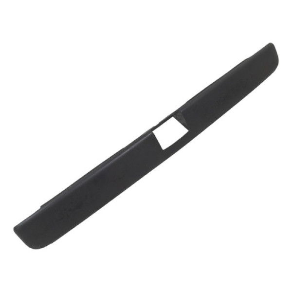 Friso Tampa Traseira Vw Pointer 1994 1995 1996